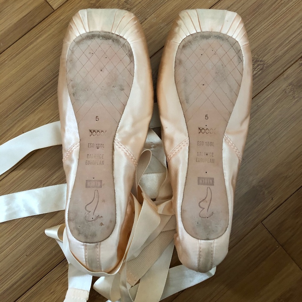 bloch ballet pointe shoes
